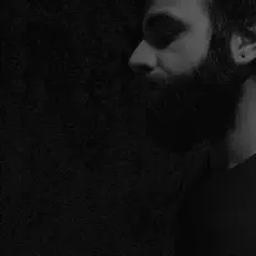 聆聽 David Rue、觀看音樂影片、閱讀小傳、查看巡演日期等！