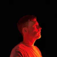 Escucha a undefined, mira vídeos musicales, lee la biografía, consulta fechas de giras y mucho más.