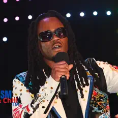 Escucha a AlpineC4, mira videos musicales, lee su biografía, consulta las fechas de las gira y más.