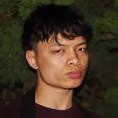 Hör dir BLXXXDE an, schau dir Musikvideos an, lies die Biografie, finde Tourdaten und mehr!