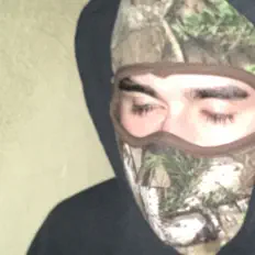 Hör dir Gore_irl an, schau dir Musikvideos an, lies die Biografie, finde Tourdaten und mehr!