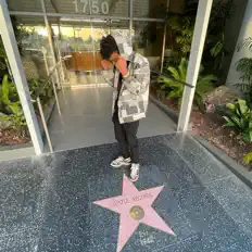 Ακούστε περιεχόμενο από K Swoon, παρακολουθήστε μουσικά βίντεο, διαβάστε το βιογραφικό, δείτε ημερομηνίες περιοδείας, και πολλά ακόμη!