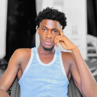 Listen to Kwame Heingzy, watch music videos, read bio, see tour dates & more!