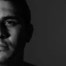 Dengarkan James Allan Frost, tonton video musik, baca bio, lihat tanggal tur & lainnya!