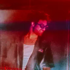 CamWORLDTOUR: песни, клипы, биография, даты выступлений и многое другое.