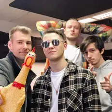 Poslechněte si interpreta Ollie North, sledujte hudební videa, přečtěte si životopis, podívejte se na data turné a další informace.