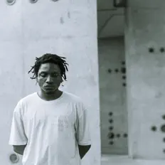 收听 Kashimomo、观看音乐视频、阅读小传、查看巡演日期等 ！