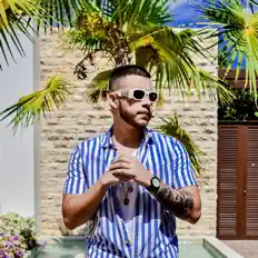 Listen to Renán Díaz, watch music videos, read bio, see tour dates & more!