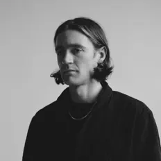 Hör dir Patrick Grigg an, schau dir Musikvideos an, lies die Biografie, finde Tourdaten und mehr!