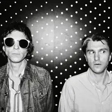 Activity Partnersを聴いたり、ミュージックビデオを鑑賞したり、経歴やツアー日程などを確認したりしましょう！