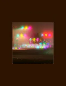 FoxBomb सुनें, म्यूज़िक वीडियो देखें, बायो पढ़ें, दौरे की तारीखें और बहुत कुछ देखें!