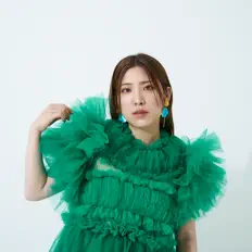 Yurie Suzukiを聴いたり、ミュージックビデオを鑑賞したり、経歴やツアー日程などを確認したりしましょう！