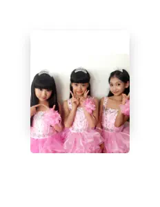 Listen to 刘珈莉, watch music videos, read bio, see tour dates & more!