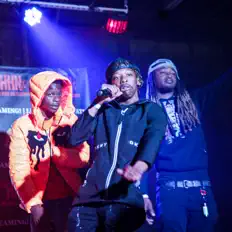 Hör dir Yvngn33k an, schau dir Musikvideos an, lies die Biografie, finde Tourdaten und mehr!