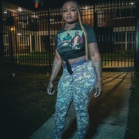 Perc 10 - Single - Dog lady