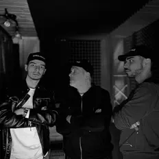 Ouça Rebalance, assista a videoclipes, leia a biografia, veja as datas das turnês e mais!