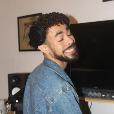 Listen to Vinnie Vibez, watch music videos, read bio, see tour dates & more!