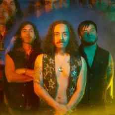 Dengarkan Holy Death Trio, tonton video musik, baca bio, lihat tanggal tur & lainnya!