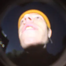 收听 Slothymood、观看音乐视频、阅读小传、查看巡演日期等 ！