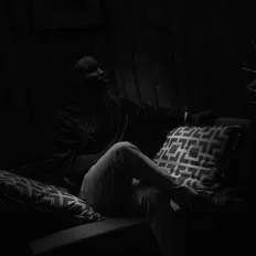 聆聽 DJ Lincoln、觀看音樂影片、閱讀小傳、查看巡演日期等！