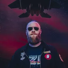 Strike Eagleを聴いたり、ミュージックビデオを鑑賞したり、経歴やツアー日程などを確認したりしましょう！