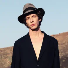 Listen to Max Prosa, watch music videos, read bio, see tour dates & more!