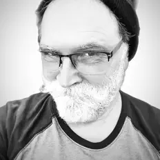 Ακούστε περιεχόμενο από Zed Brookes, παρακολουθήστε μουσικά βίντεο, διαβάστε το βιογραφικό, δείτε ημερομηνίες περιοδείας, και πολλά ακόμη!