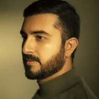 Escucha a undefined, mira videos musicales, lee su biografía, consulta las fechas de las gira y más.