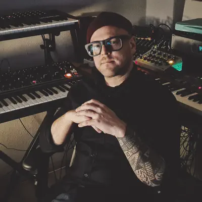 Listen to Alland Byallo, watch music videos, read bio, see tour dates & more!
