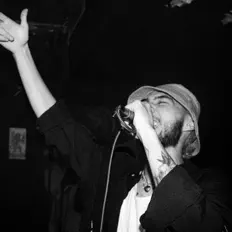 Escucha a Santo Miletto, mira videos musicales, lee su biografía, consulta las fechas de las gira y más.