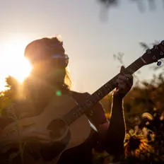 聆聽 Sean Stroud、觀看音樂影片、閱讀小傳、查看巡演日期等！