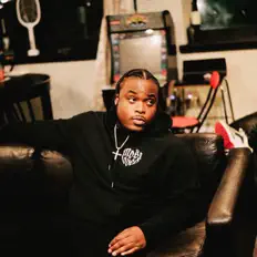 Travie It'$ Friday을(를) 듣고, 뮤직 비디오를 보고, 약력을 읽고, 투어 일정 등을 확인하세요!