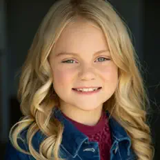 聆聽 Clara Mae、觀看音樂影片、閱讀小傳、查看巡演日期等！