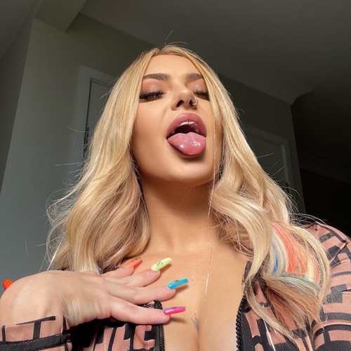 Dani C