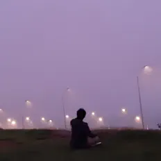 Dengarkan Triste Domingo, tonton video musik, baca bio, lihat tanggal tur & lainnya!
