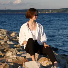 Ακούστε περιεχόμενο από алиса кузнецова, παρακολουθήστε μουσικά βίντεο, διαβάστε το βιογραφικό, δείτε ημερομηνίες περιοδείας, και πολλά ακόμη!