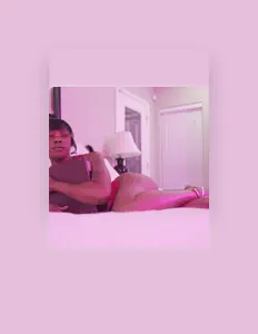 JourneyFoxxを聴いたり、ミュージックビデオを鑑賞したり、経歴やツアー日程などを確認したりしましょう！