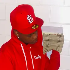 Steebo: песни, клипы, биография, даты выступлений и многое другое.