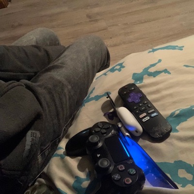 Selfish ft.(TKB CHRX$) - Single