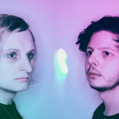 Luister naar Cardio Party, bekijk muziekvideo's, lees de bio, bekijk de tourdata, en meer!