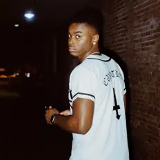Dengarkan Aaron T, tonton video musik, baca bio, lihat tanggal tur & lainnya!