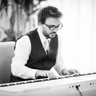 Listen to Mattia Greggio, watch music videos, read bio, see tour dates & more!
