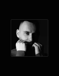 Hör dir KAMRAD an, schau dir Musikvideos an, lies die Biografie, finde Tourdaten und mehr!