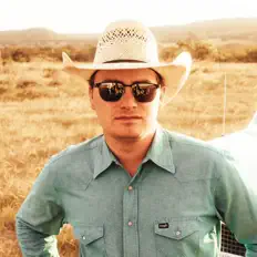 Listen to Carson Jeffrey, watch music videos, read bio, see tour dates & more!