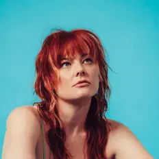 聆聽 dalloway、觀看音樂影片、閱讀小傳、查看巡演日期等！