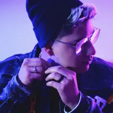 Tavo Betancourtを聴いたり、ミュージックビデオを鑑賞したり、経歴やツアー日程などを確認したりしましょう！