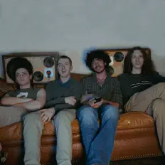 Orange Culture सुनें, म्यूज़िक वीडियो देखें, बायो पढ़ें, दौरे की तारीखें और बहुत कुछ देखें!