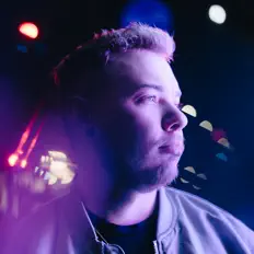Listen to Toby Rose, watch music videos, read bio, see tour dates & more!