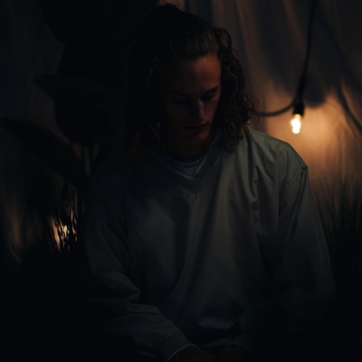 Eyes Closed - Single