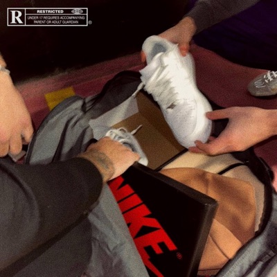 NIKE COMODE (feat. LA PLATA) - Single